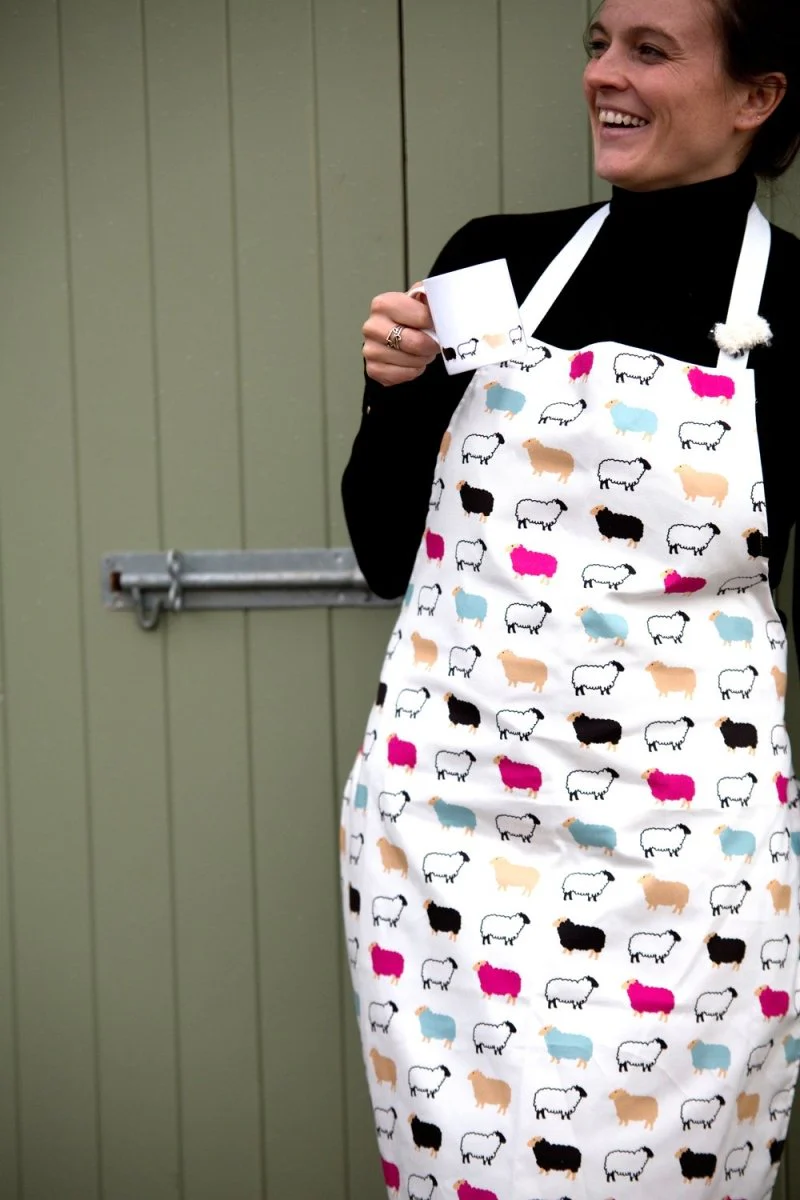 Woolly Ewe Cotton Apron - Image 3