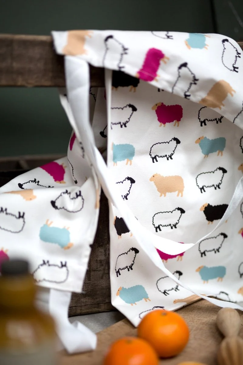Woolly Ewe Cotton Apron - Image 4